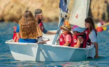 Actividad de vela adaptada en Sant Feliu de Guíxols